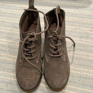 Olive green white mountain lace up bootie